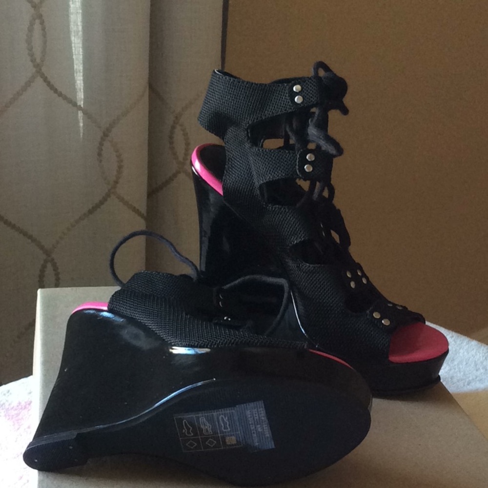 Shoes - Picture 2 of 2